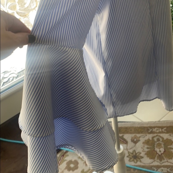 Blue and white striped top with flair sleeves - Picture 3 of 8